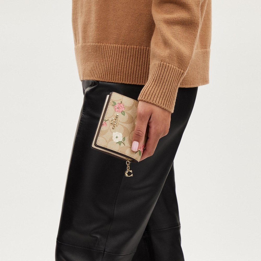Snap Wallet In Signature Canvas With Floral Print